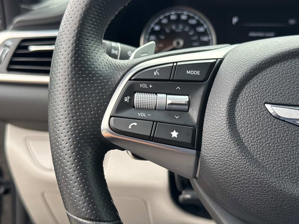 Used 2023 Genesis G70 2.0T RWD image 30