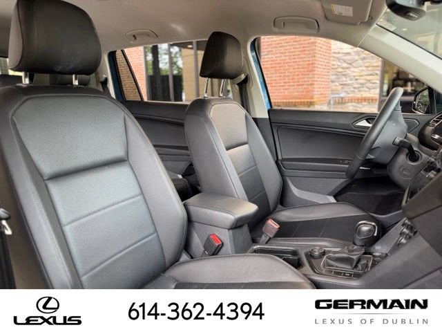 Used 2020 Volkswagen Tiguan SE AWD/4WD image 12