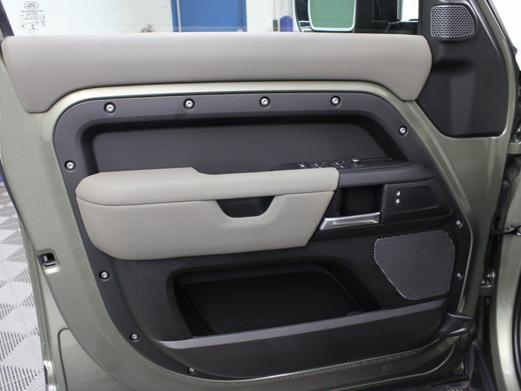 Used 2020 Land Rover Defender 110 S image 66