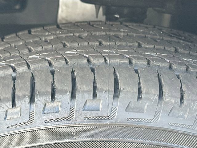 Used 2024 Jeep Compass Latitude image 31