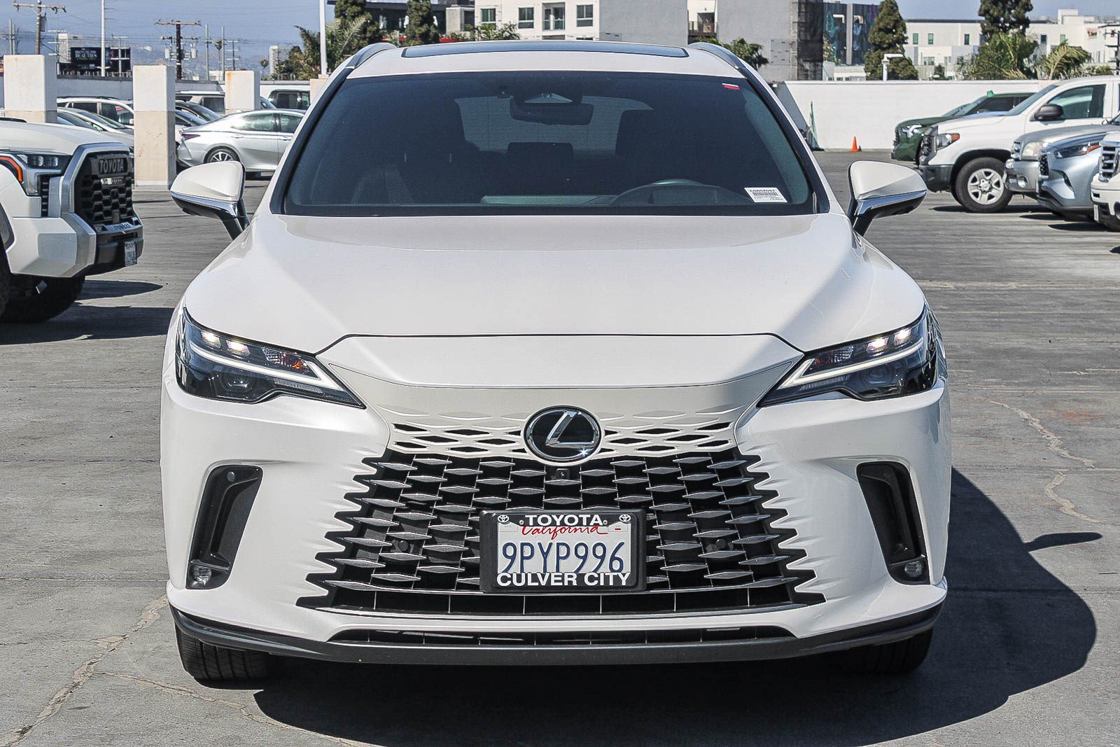 Used 2024 Lexus RX 350 w/ Convenience Package AWD/4WD image 2