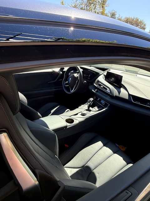 Used 2015 BMW i8 image 11