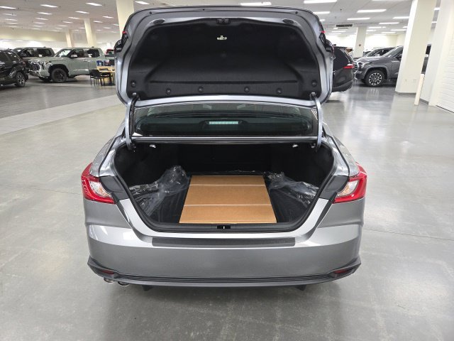 New 2027 Toyota Camry SE FWD image 14