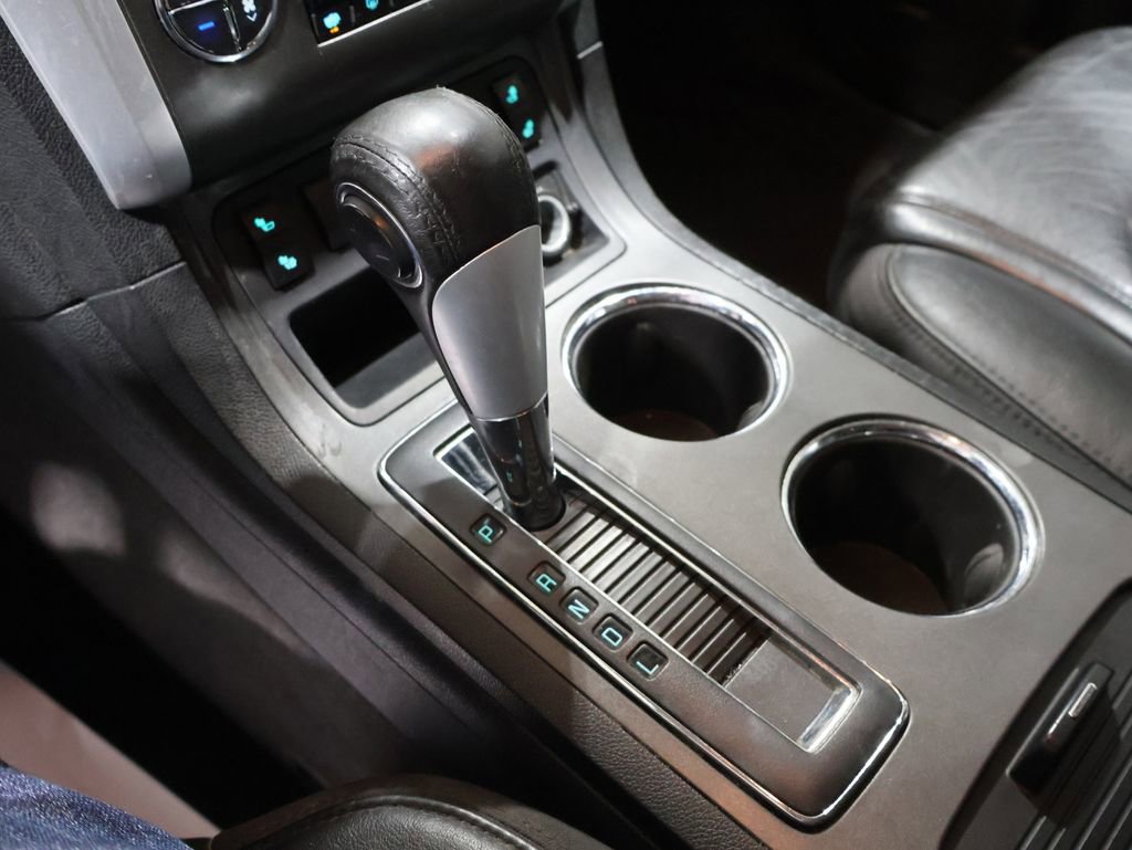 Used 2012 Chevrolet Traverse LT image 27