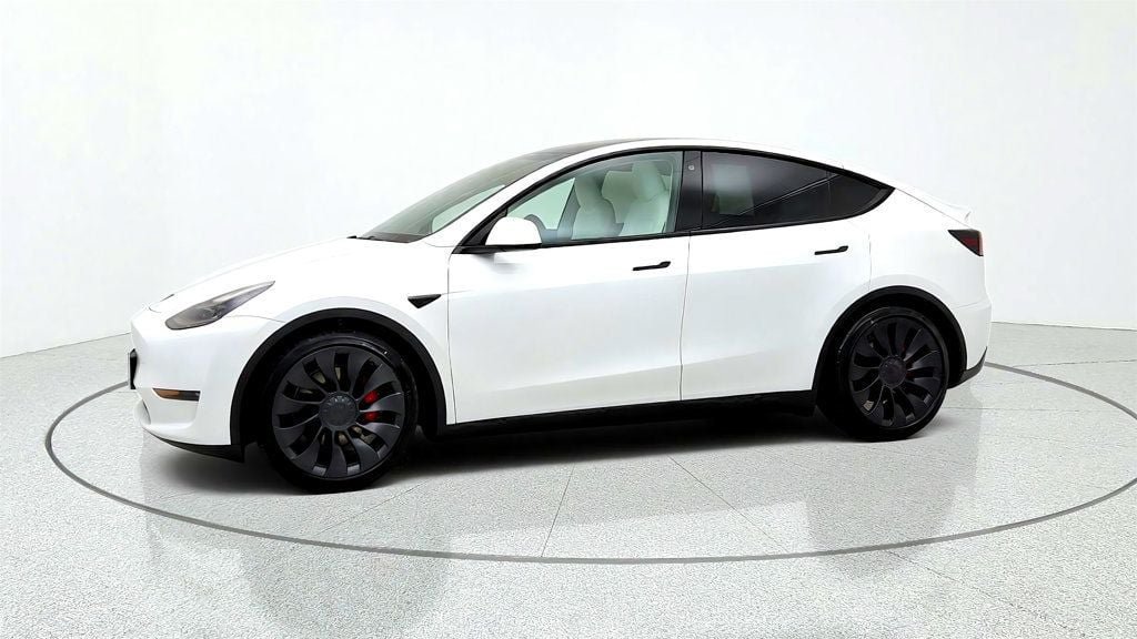 Used 2022 Tesla Model Y Performance AWD/4WD image 8