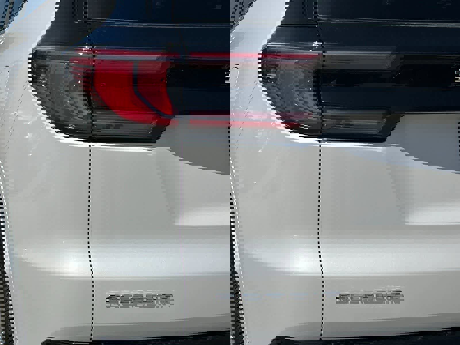 Used 2024 GMC Acadia Denali w/ Super Cruise Package image 29