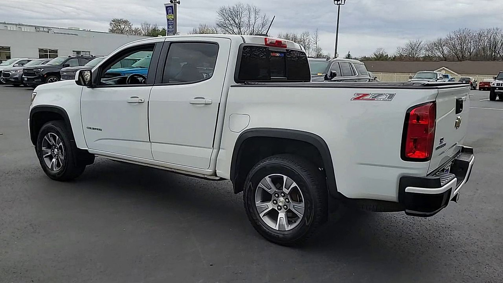 Used 2015 Chevrolet Colorado Z71 AWD/4WD image 6