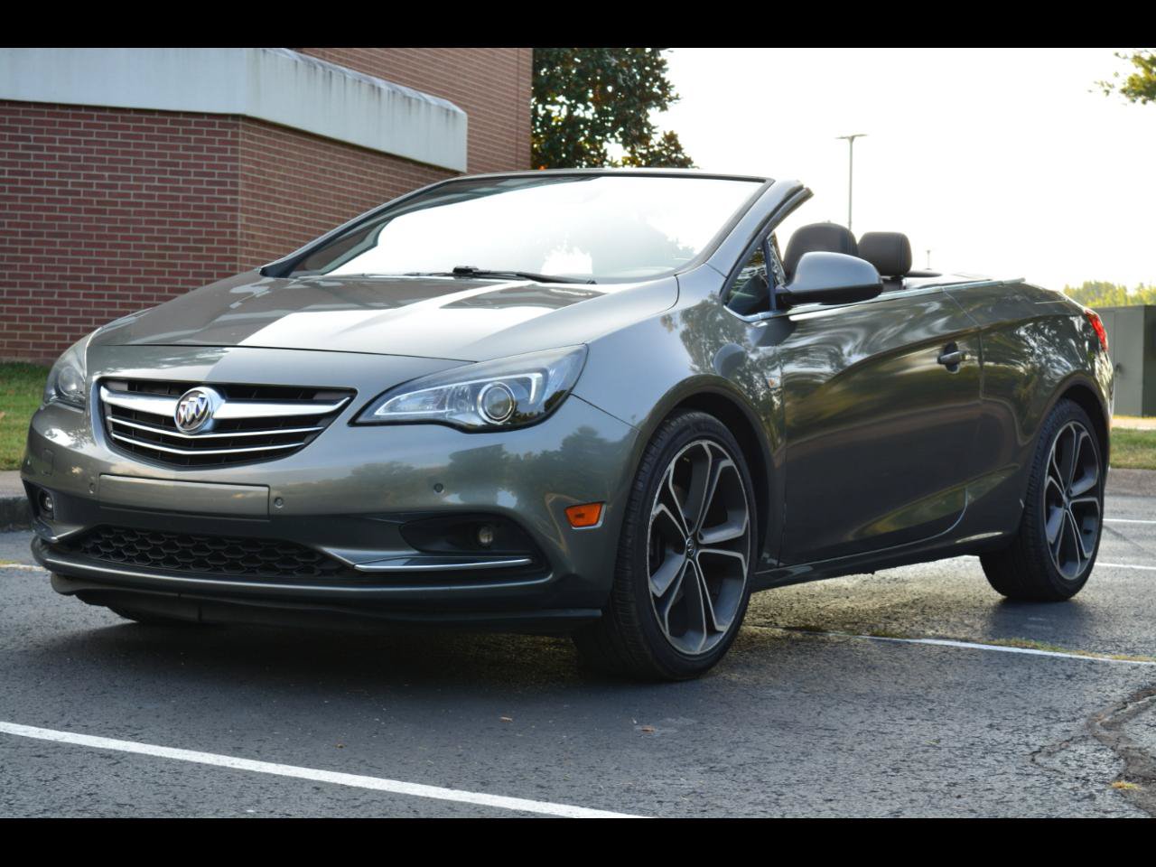 Used 2018 Buick Cascada Premium FWD image 1