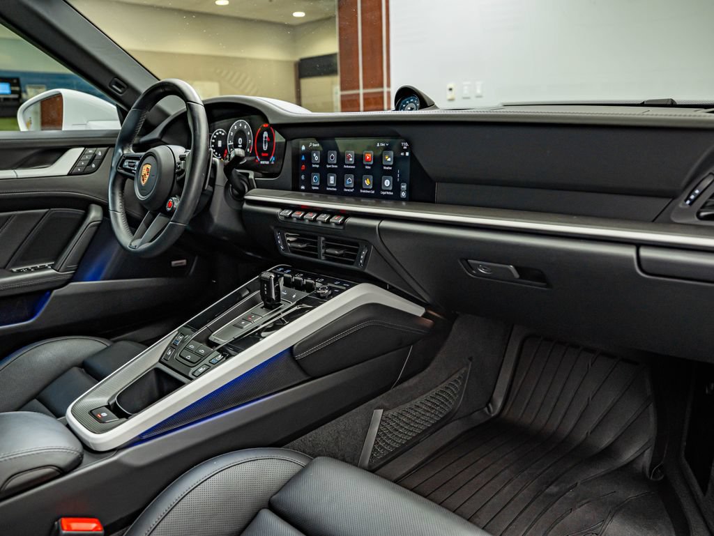 Certified 2025 Porsche 911 Carrera RWD image 49