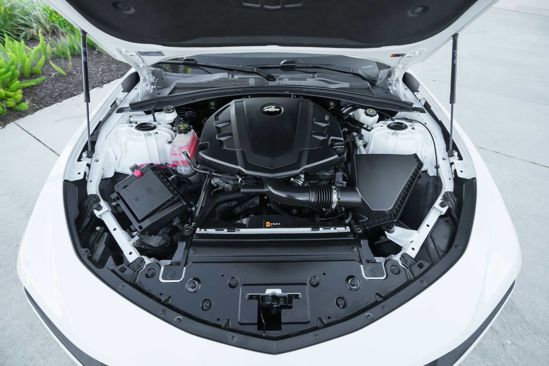 Used 2024 Chevrolet Camaro LT w/ RS Package image 43