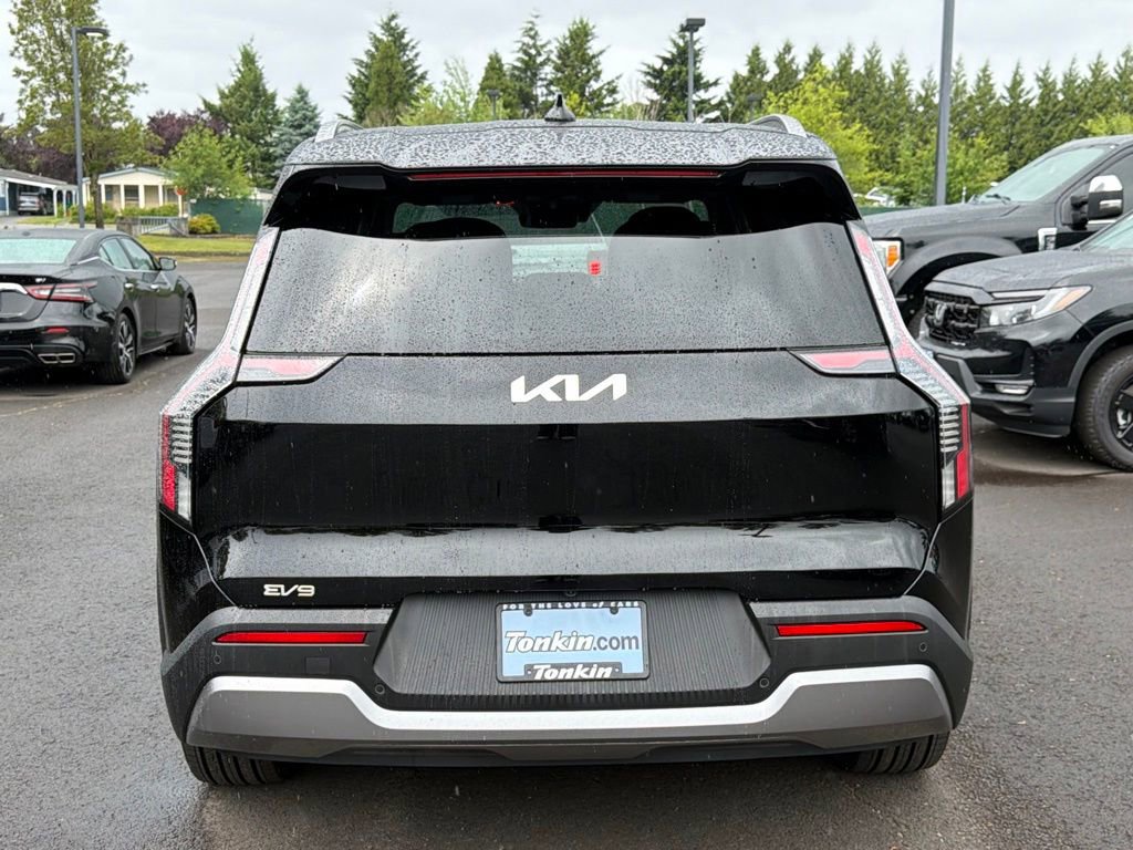 Used 2024 Kia EV9 Wind AWD/4WD image 7