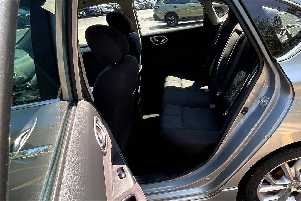 Used 2014 Nissan Sentra SR FWD image 29
