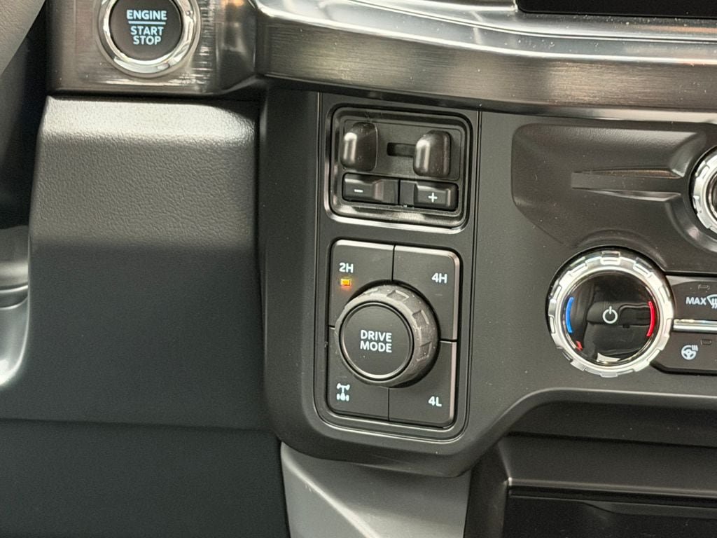 New 2026 Ford F250 Lariat w/ Black Appearance Package AWD/4WD image 14
