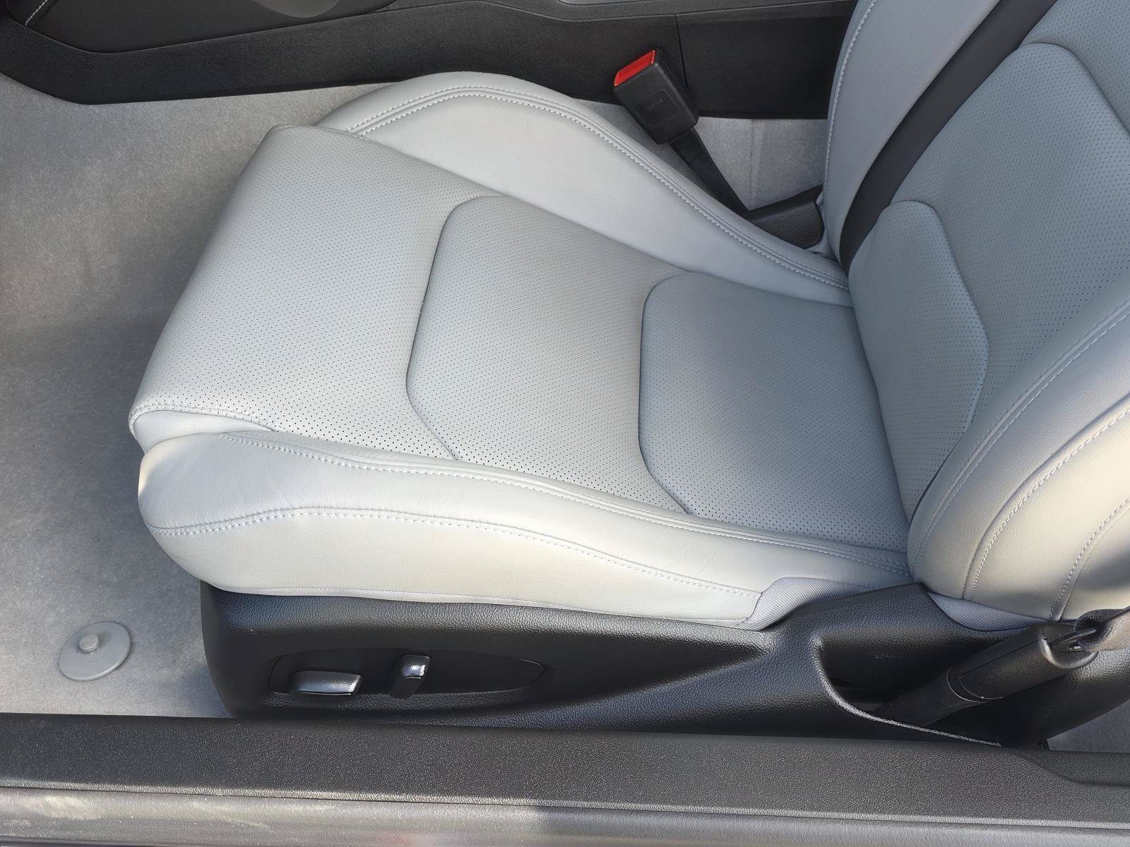 Used 2024 Chevrolet Camaro SS RWD image 11