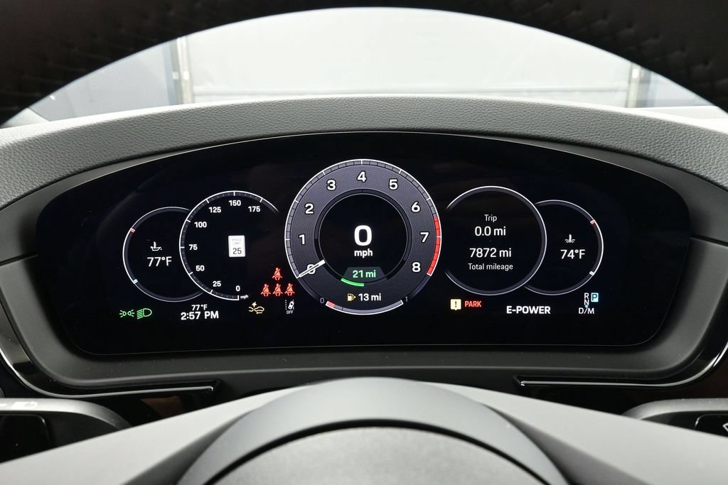 Certified 2025 Porsche Cayenne E-Hybrid Coupe AWD/4WD image 19