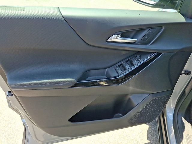 Used 2026 Chevrolet Equinox LT FWD image 9