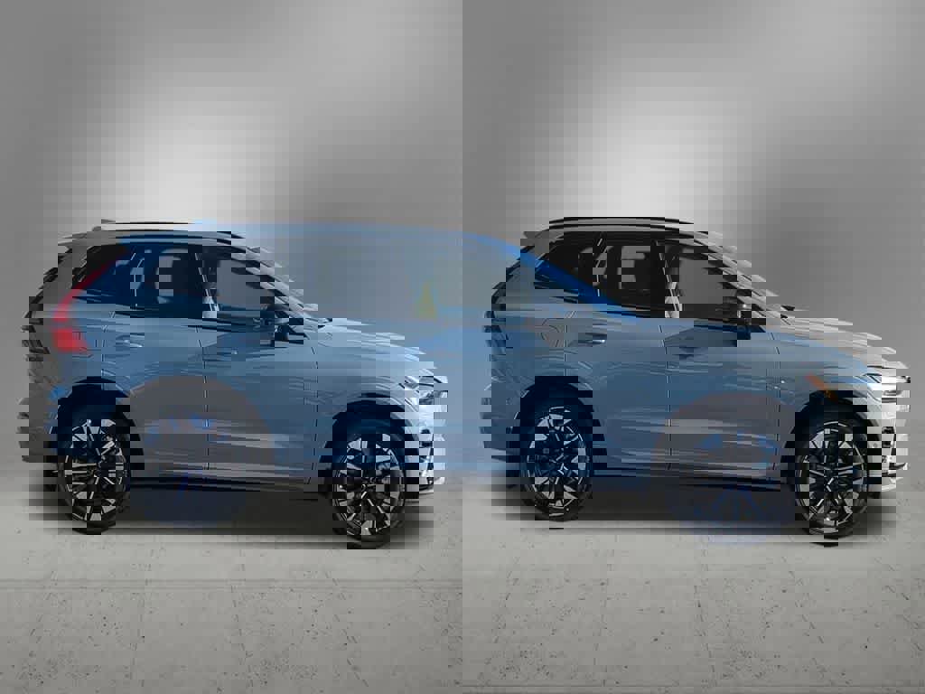 New 2026 Volvo XC60 T8 Plus w/ Protection Package Premier image 7