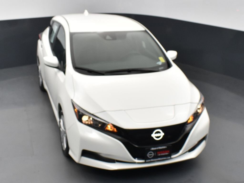 Used 2024 Nissan Leaf S image 44