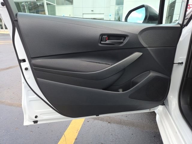 Used 2026 Toyota Corolla LE FWD image 11