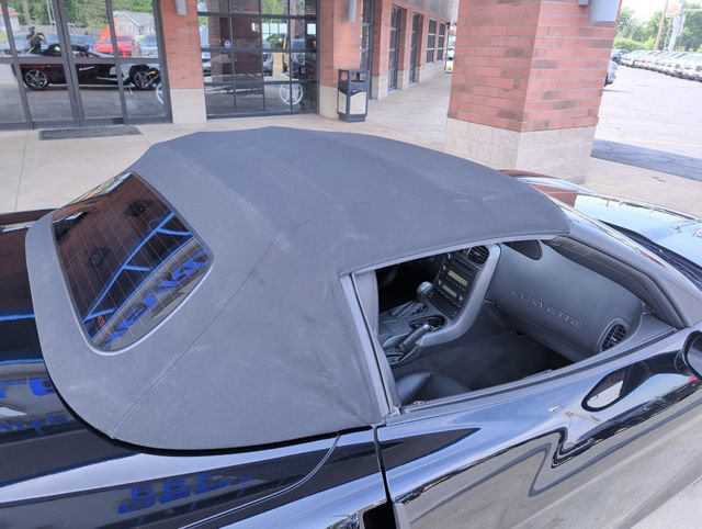 Used 2006 Chevrolet Corvette Convertible w/ Preferred Equipment Group RWD image 29