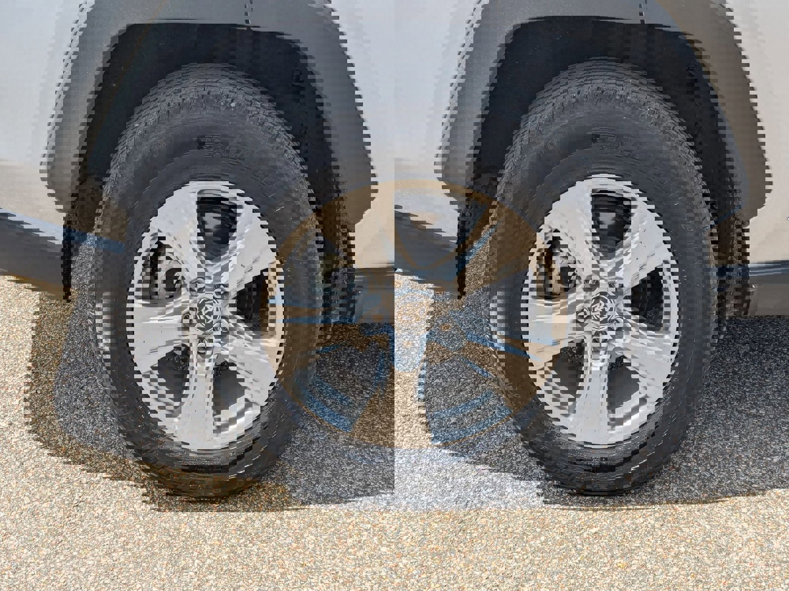 Used 2024 Toyota RAV4 XLE image 26