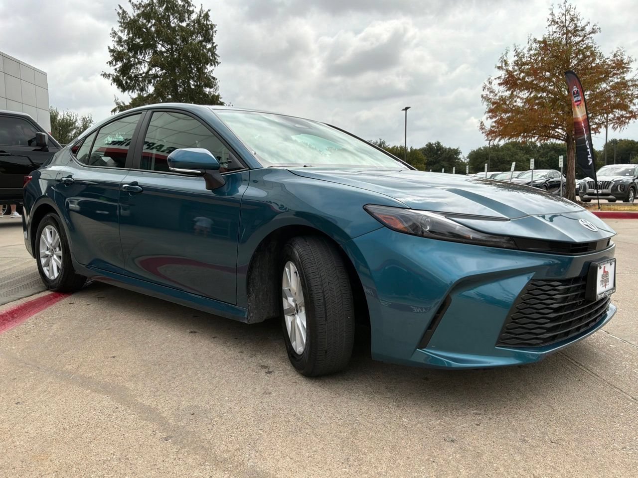 Used 2026 Toyota Camry LE FWD image 4