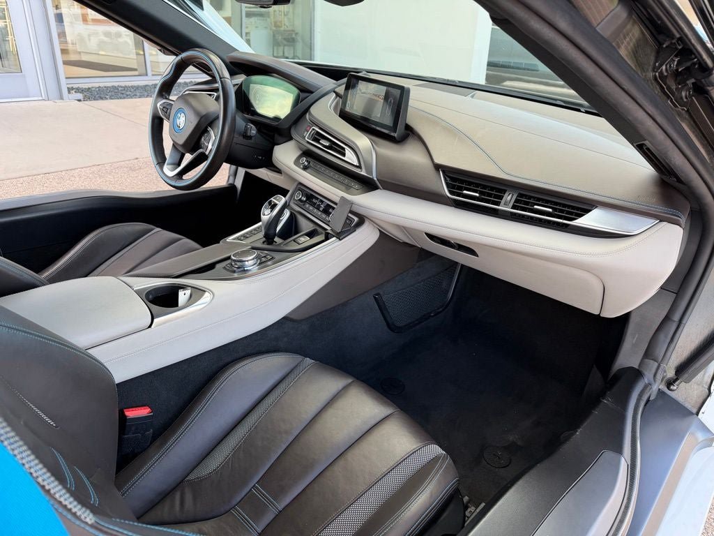 Used 2016 BMW i8 AWD/4WD image 16