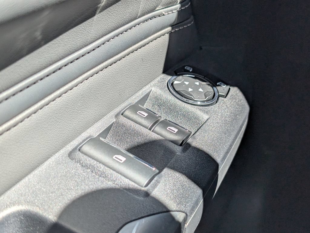 Used 2025 Ford Mustang GT Premium RWD image 21
