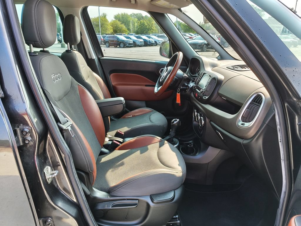 Used 2014 FIAT 500L Trekking w/ Popular Equipment Group FWD image 20