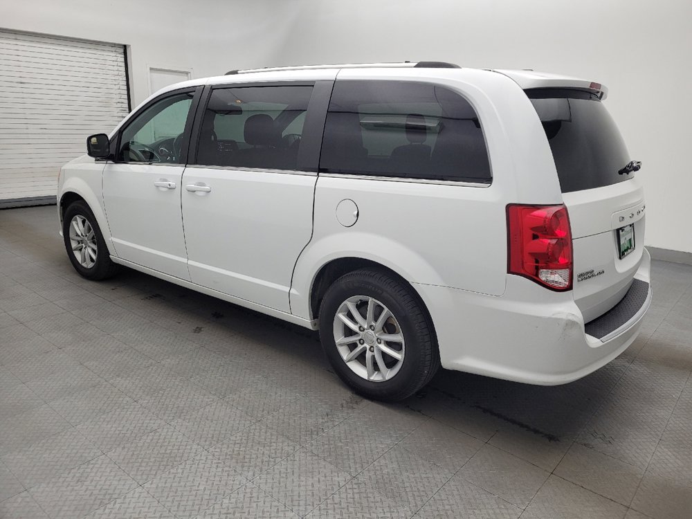 Used 2019 Dodge Grand Caravan SXT image 3