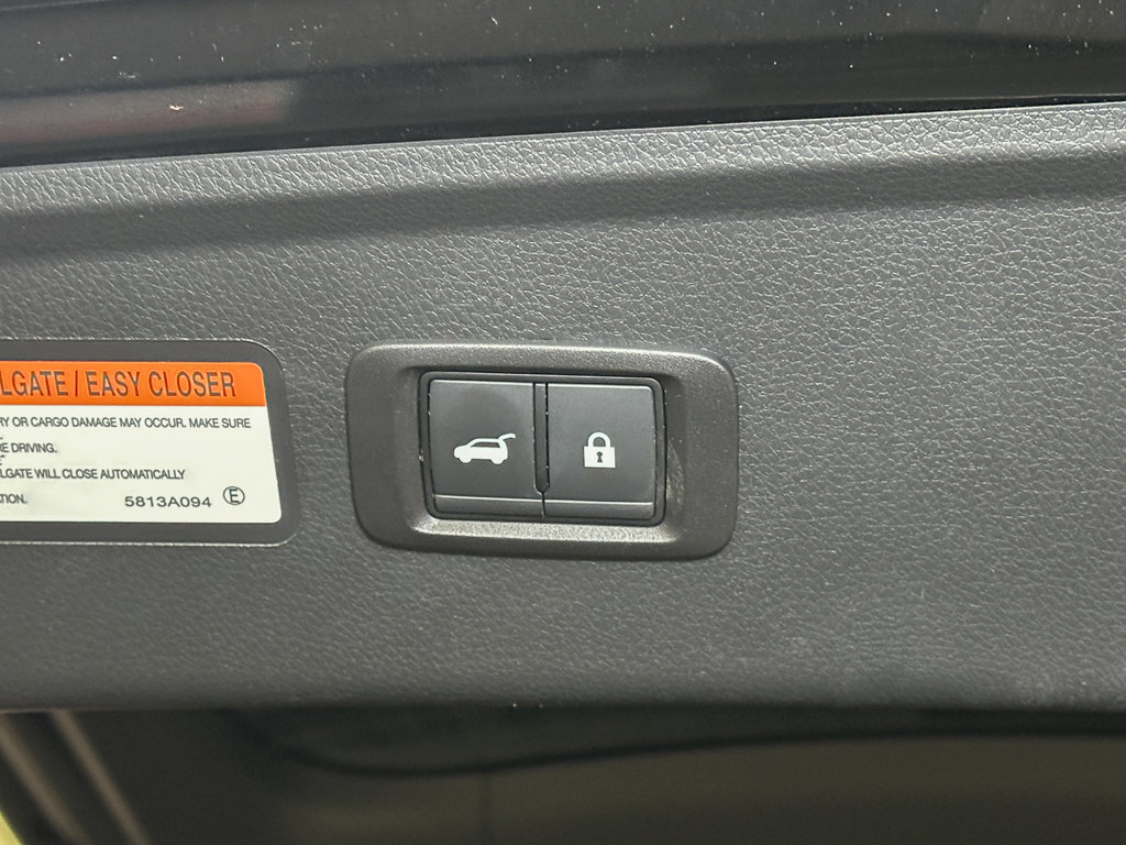 Used 2025 Mitsubishi Eclipse Cross AWD image 17