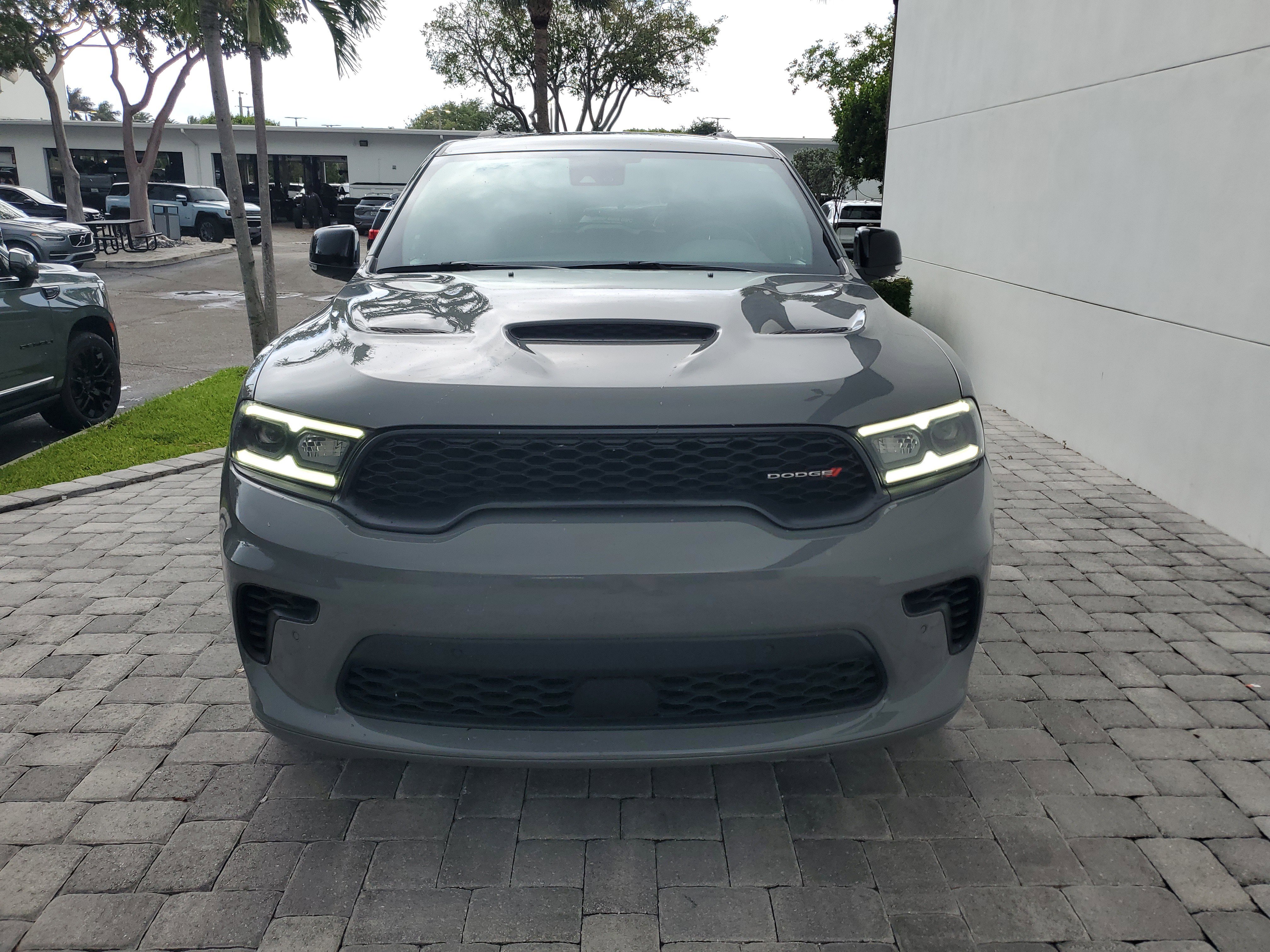 Used 2024 Dodge Durango R/T RWD image 2