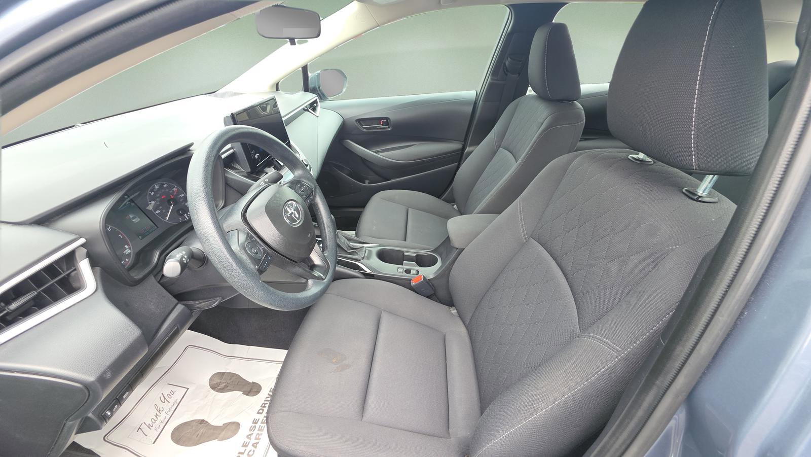 Used 2025 Toyota Corolla LE FWD image 17