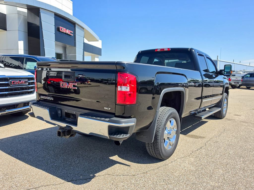 Used 2017 GMC Sierra 3500 SLT AWD/4WD image 3