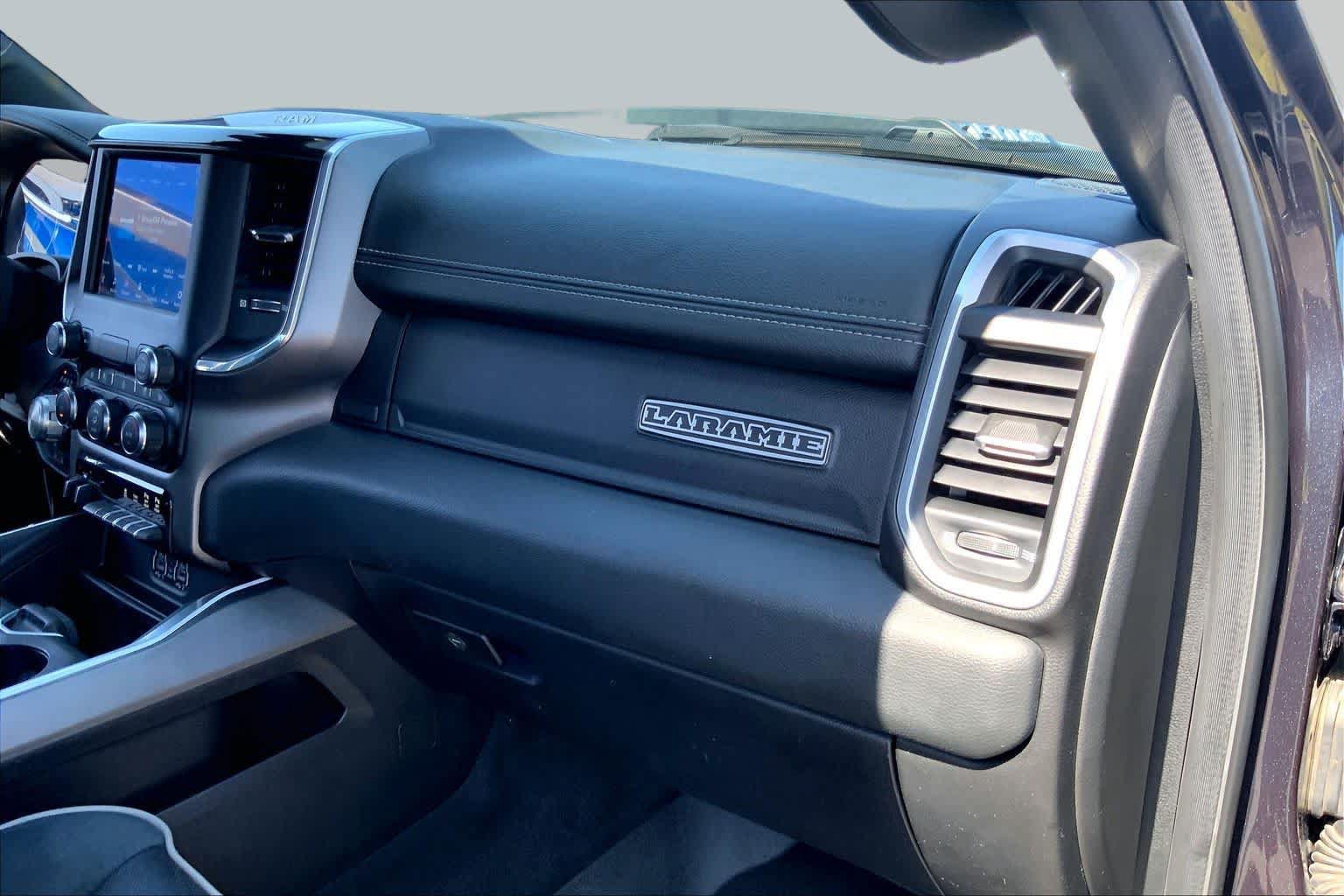 Used 2020 RAM 1500 Laramie w/ Sport Appearance Package AWD/4WD image 19