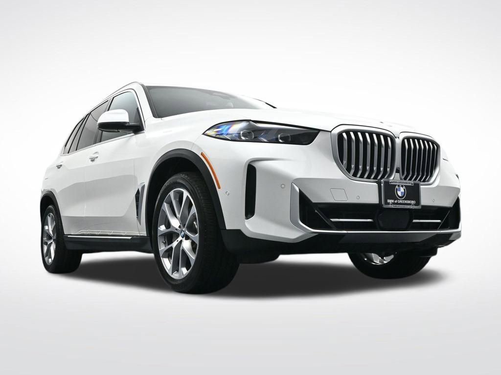 Used 2025 BMW X5 xDrive40i AWD/4WD image 32