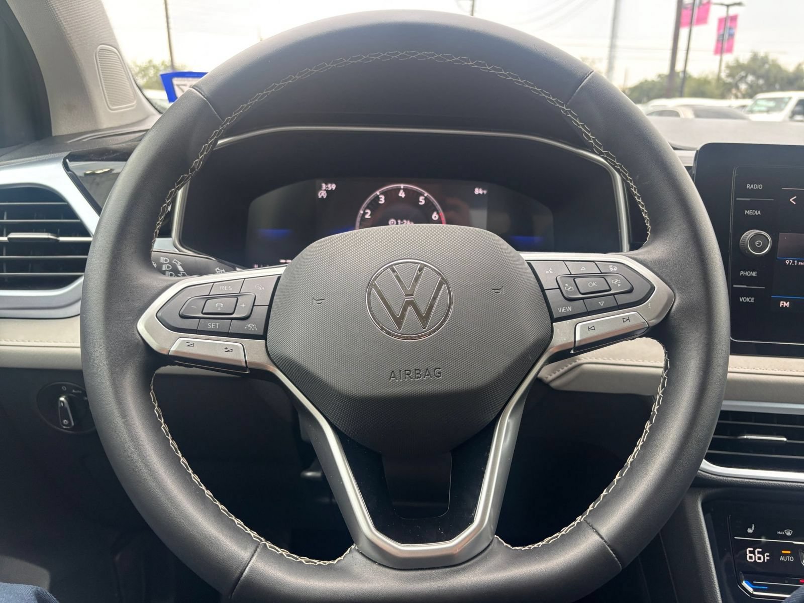Used 2026 Volkswagen Taos SE FWD image 29