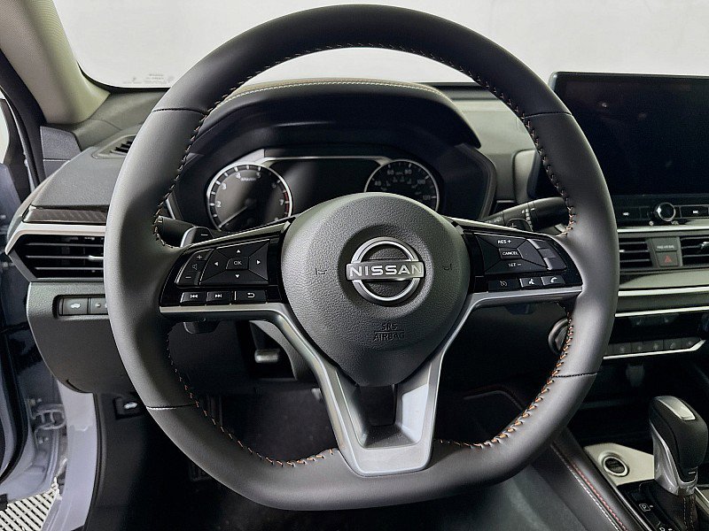 New 2025 Nissan Altima 2.5 SR w/ SR Premium Package image 12