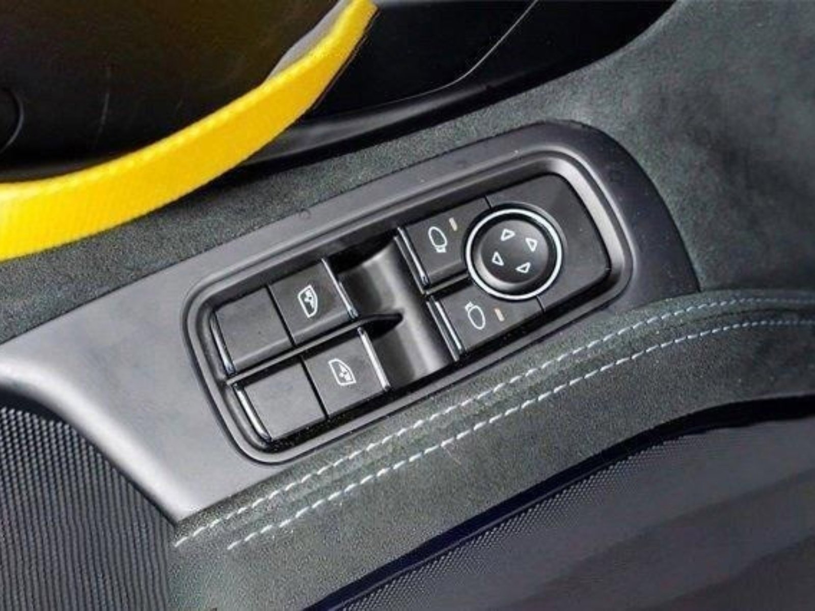 Used 2024 Porsche 718 Cayman GT4 RS RWD image 46