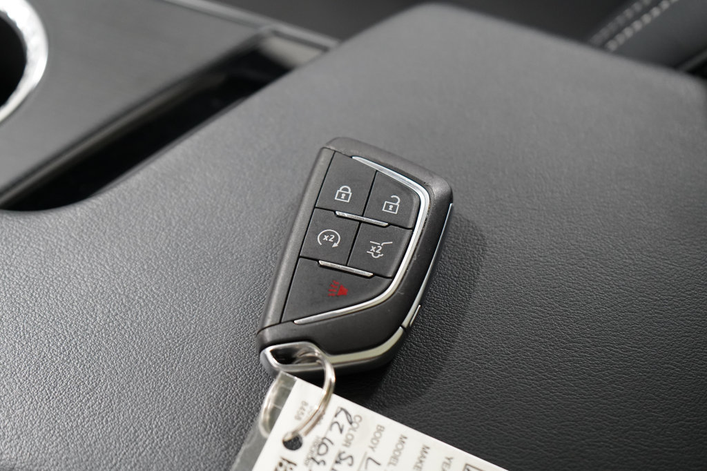 Used 2024 Cadillac Lyriq Luxury AWD/4WD image 19