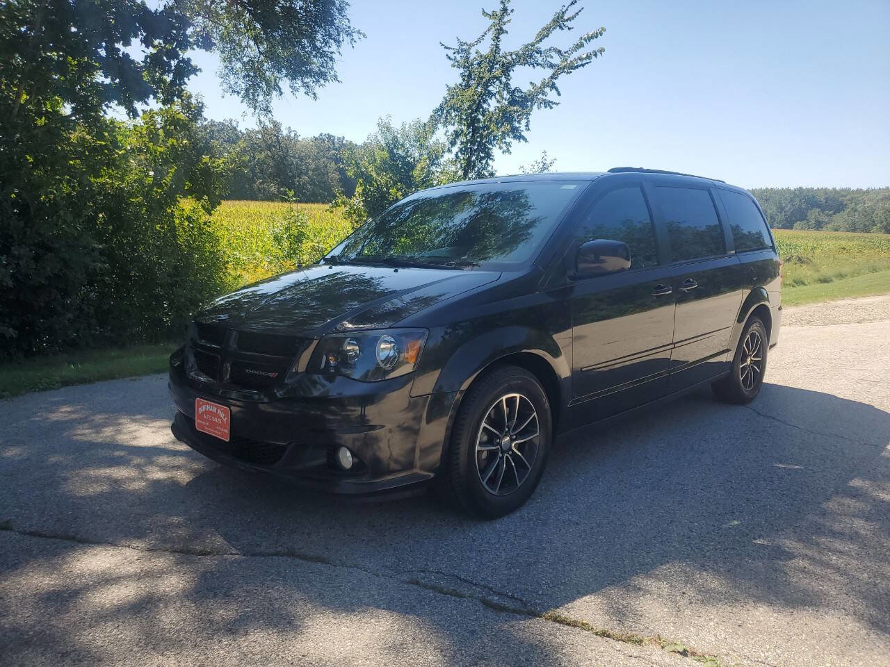 Used 2016 Dodge Grand Caravan R/T image 2