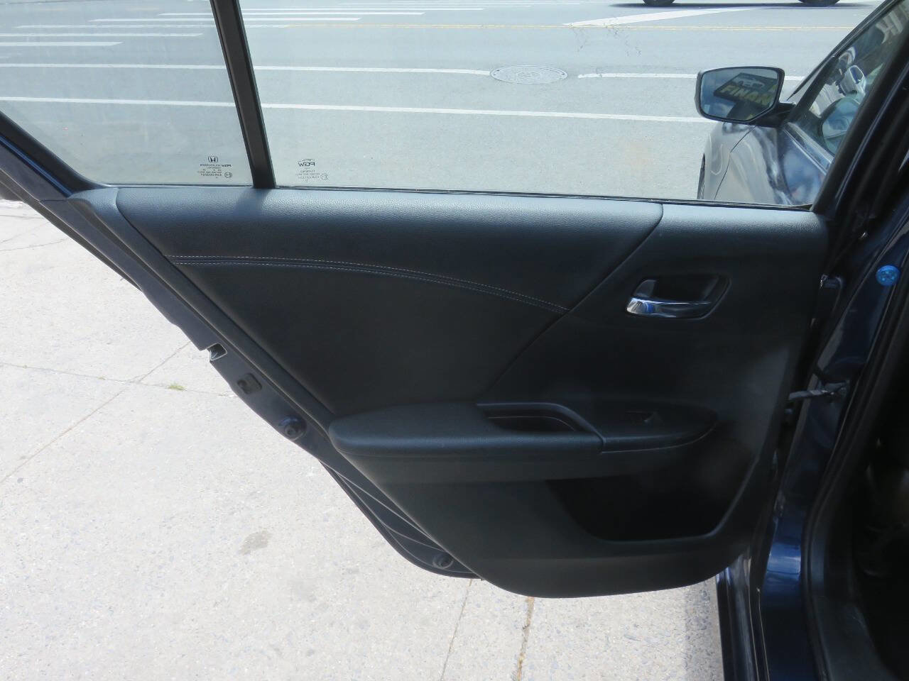 Used 2016 Honda Accord Sport image 27