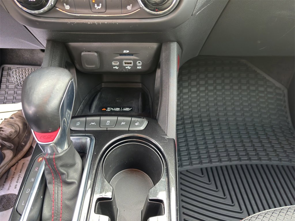 Used 2022 Chevrolet TrailBlazer RS w/ Sun and Liftgate Package image 18