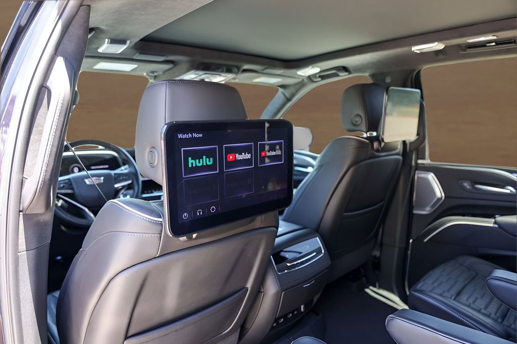 Used 2024 Cadillac Escalade Sport Platinum w/ Heavy-Duty Trailer Package AWD/4WD image 27