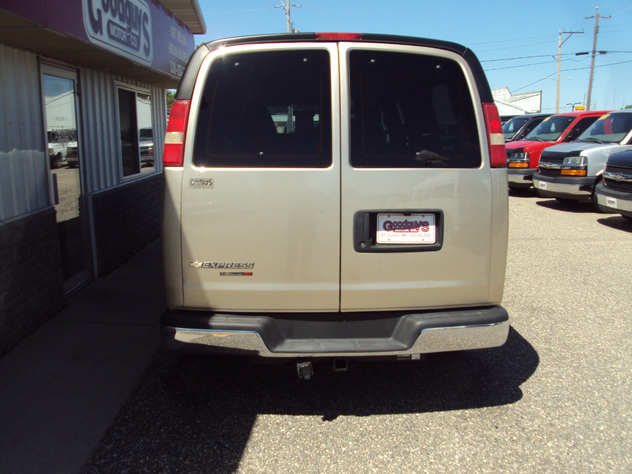Used 2011 Chevrolet Express 1500 LT w/ LT Preferred Equipment Group image 6