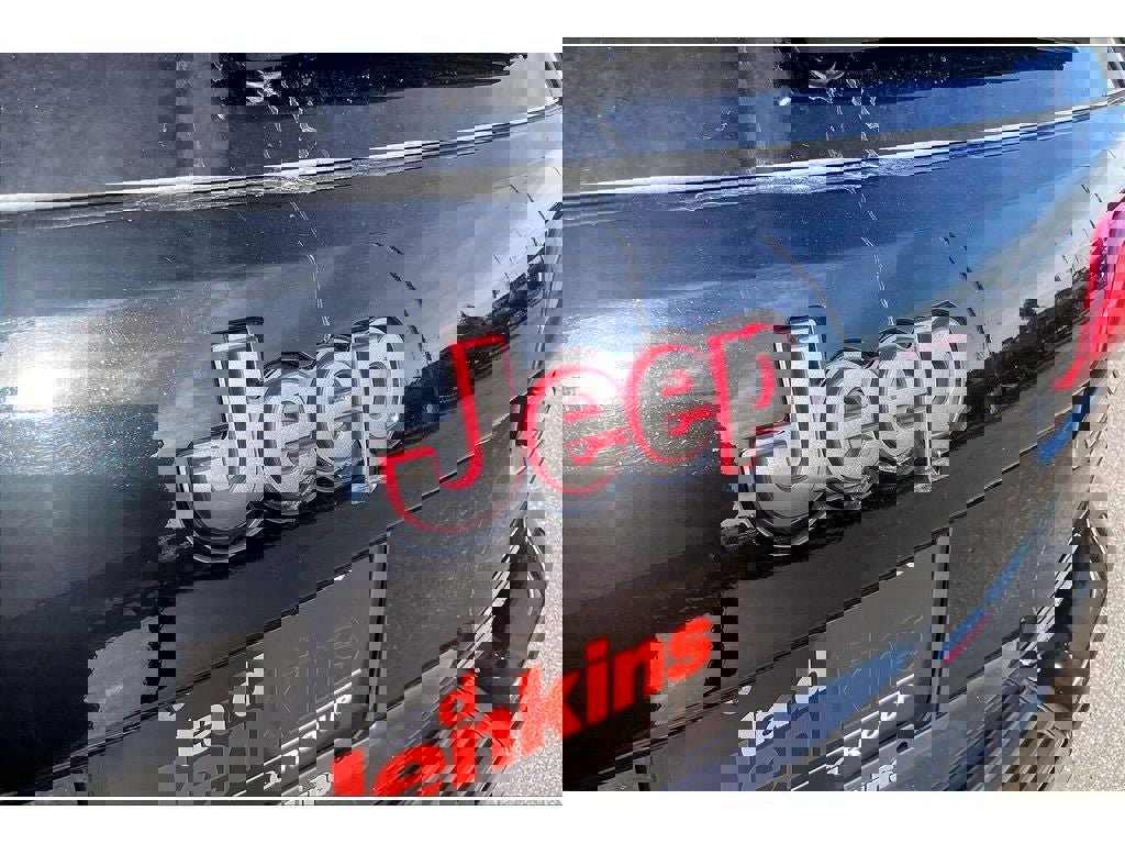 Used 2019 Jeep Grand Cherokee Trailhawk image 32