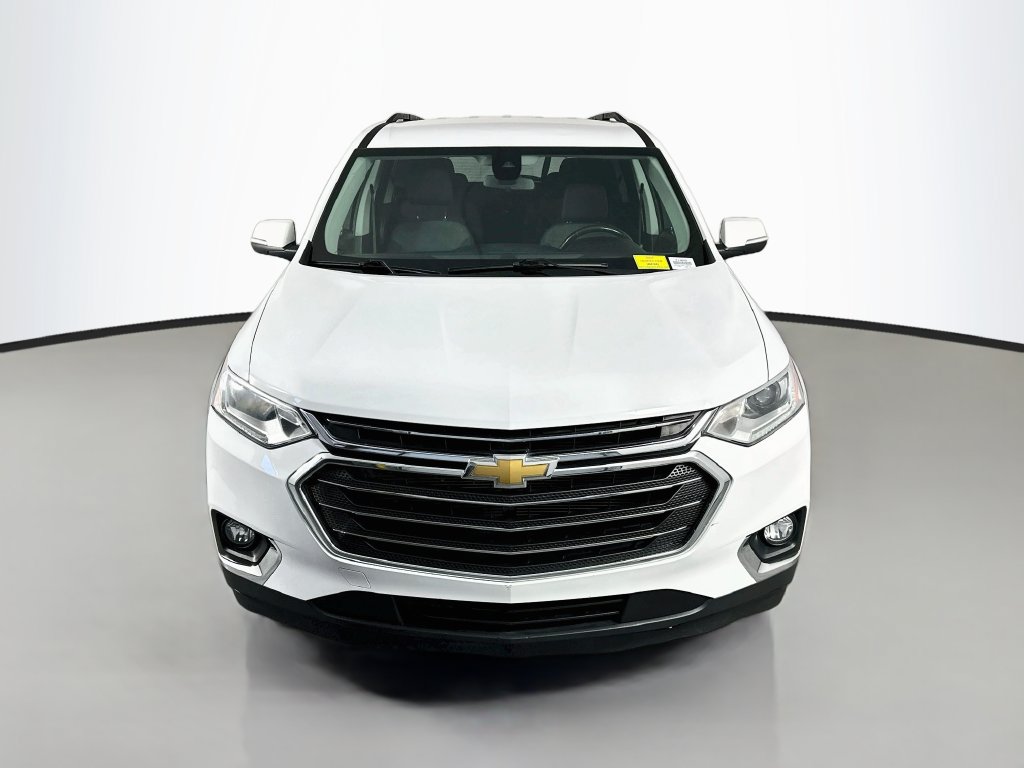 Used 2021 Chevrolet Traverse LT w/ LPO, Cargo Package FWD image 2