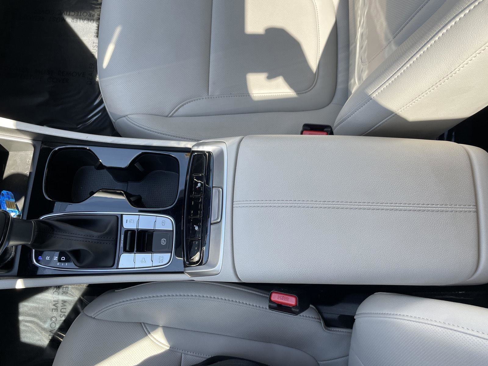 Used 2024 Hyundai Tucson SEL w/ Convenience Package image 3