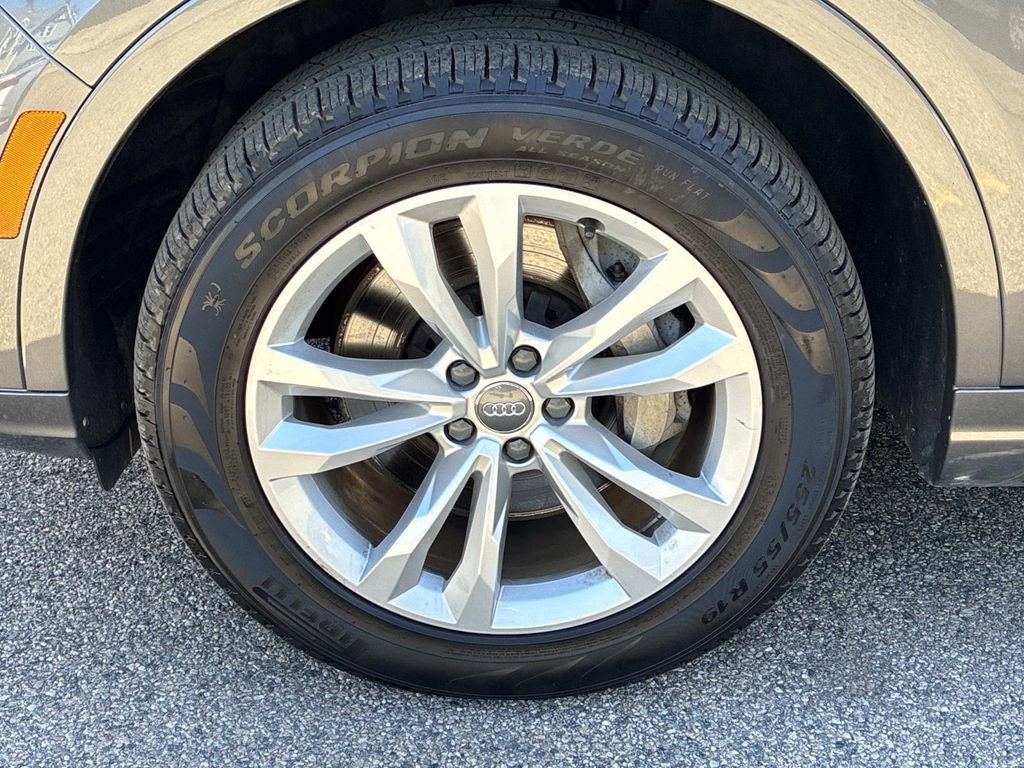 Used 2019 Audi Q7 2.0T Premium AWD/4WD image 22