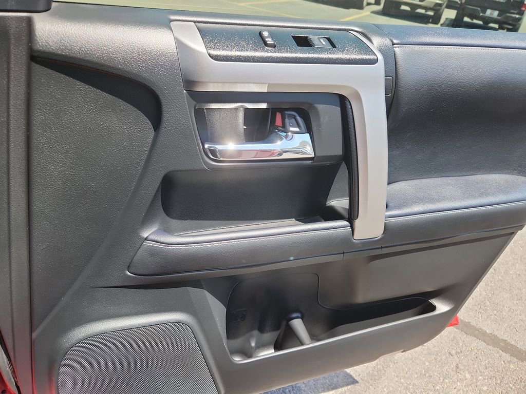 Used 2022 Toyota 4Runner Limited image 15